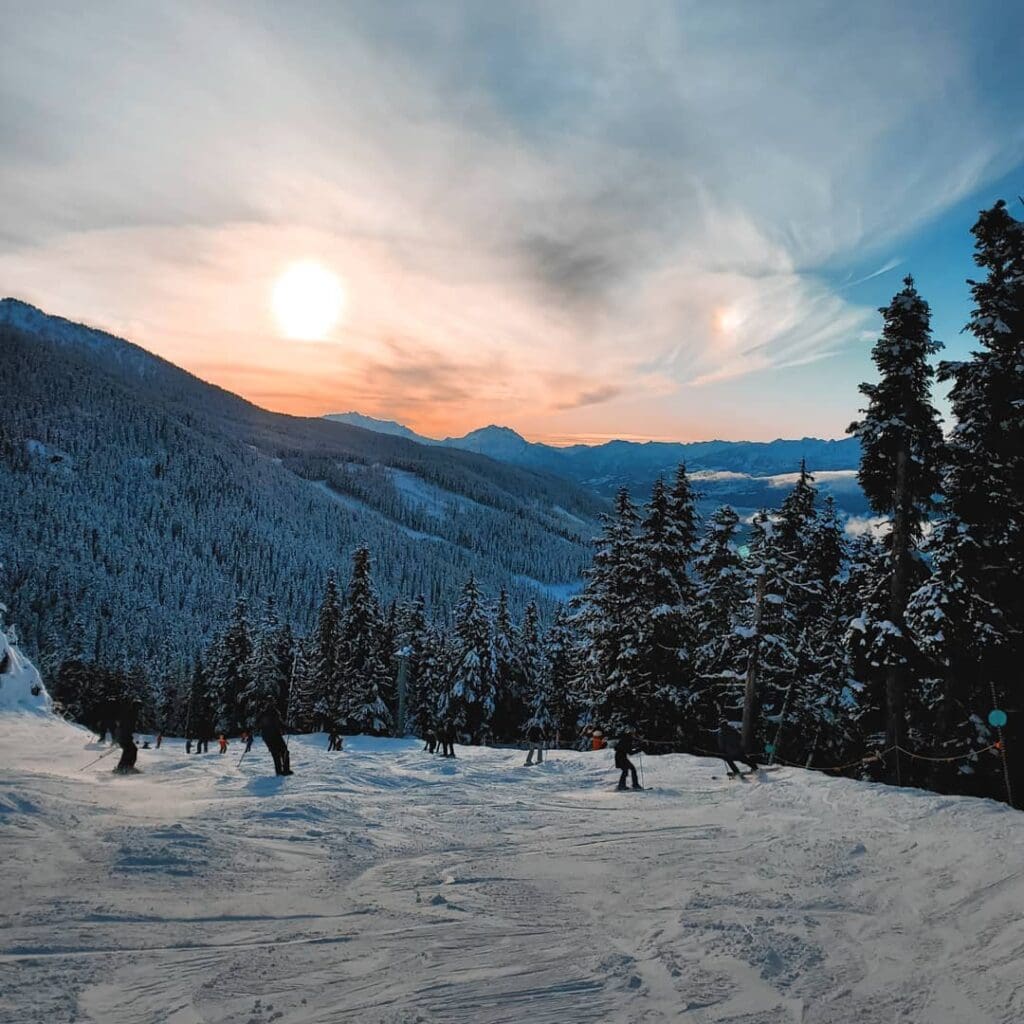 Love Ski Even At Sunset Leggings